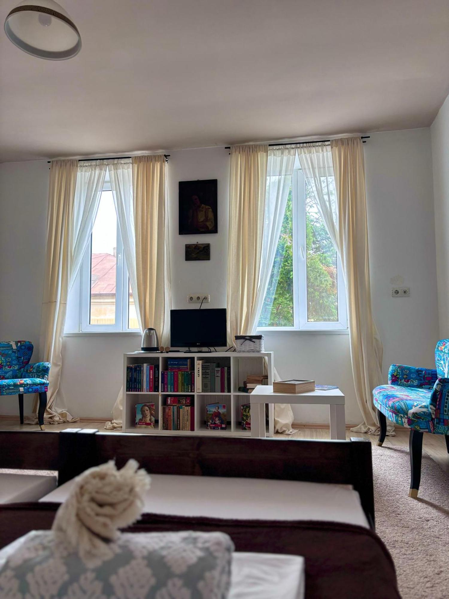 Casa Trandafirilor Hotel Тулча Екстериор снимка