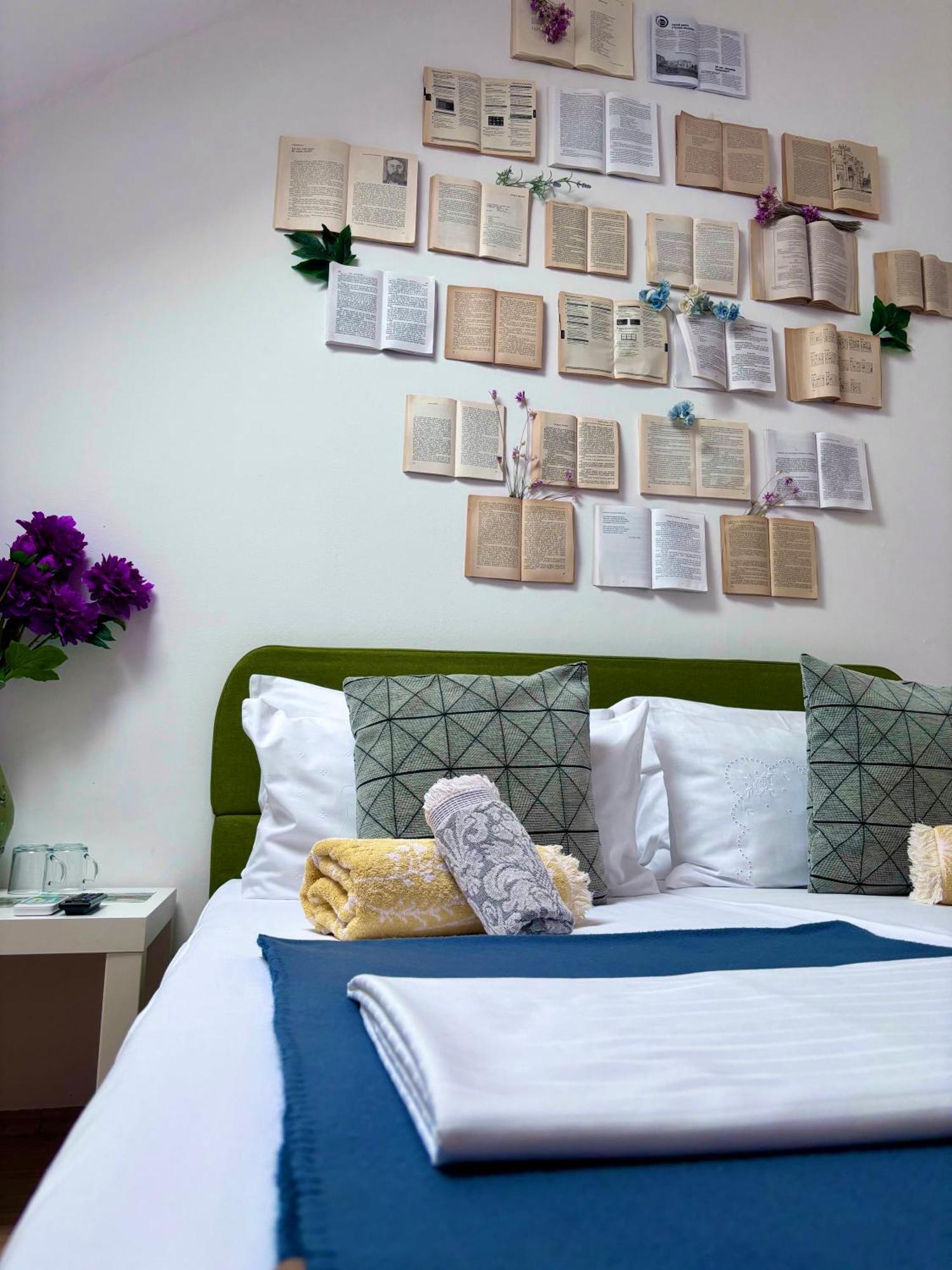 Casa Trandafirilor Hotel Тулча Екстериор снимка